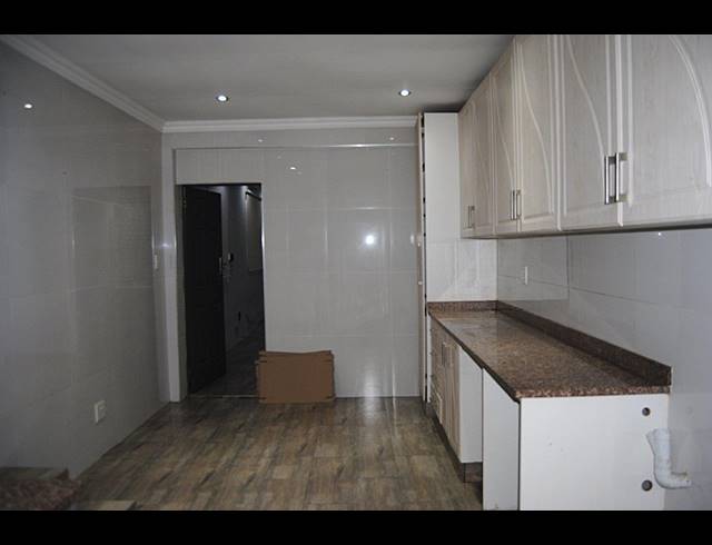 4 BEDROOM HOUSE FOR SALE IN ESCOMBE